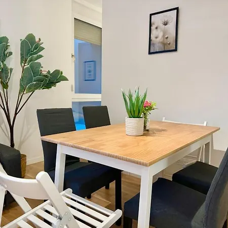 Moderne Mit Terrasse Naehe Scs Apartamento