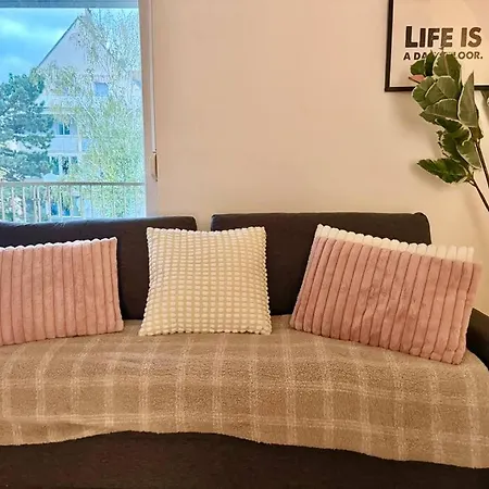 Moderne Mit Terrasse Naehe Scs Apartamento *