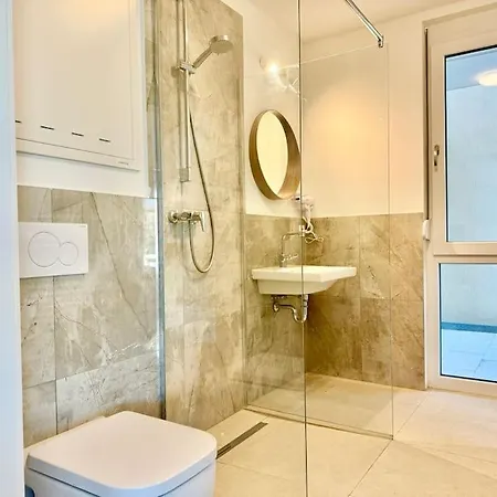 Apartamento Moderne Mit Terrasse Naehe Scs Wiener Neudorf